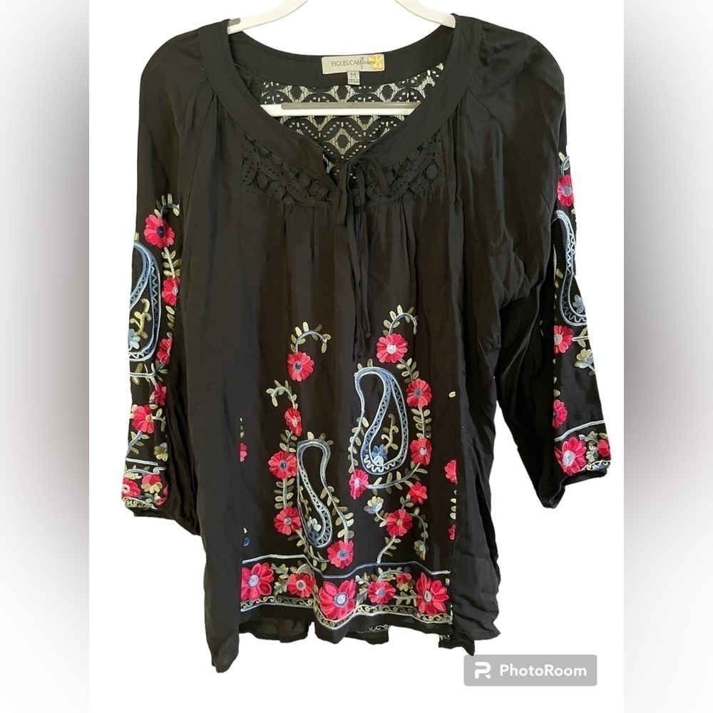 Women’s Embroidered M Top